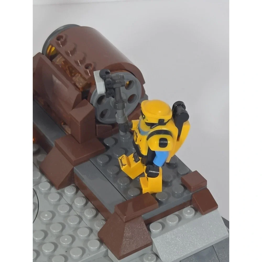 LEGO Star Wars: Obi-Wan Kenobi vs. Darth Vader (75334) Please Read